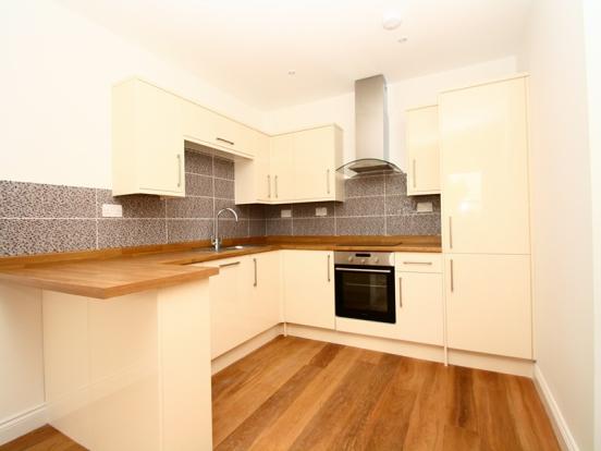 Next Location is proud to offer a stunning luxury 1 bedroom apartment in the heart of Southgate.
